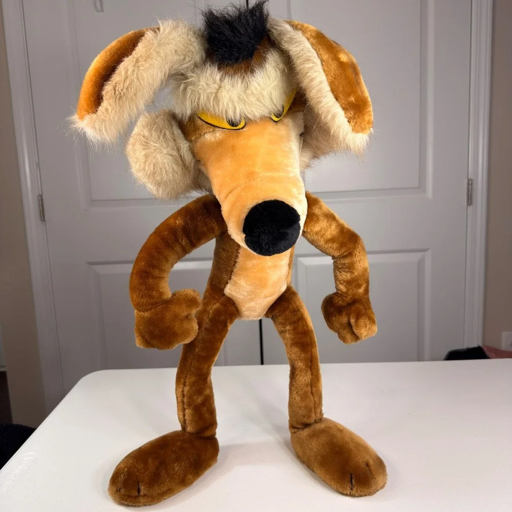 Vintage 1993 Wile E Coyote Plush Looney Tunes 24K Company Warner Bros 24